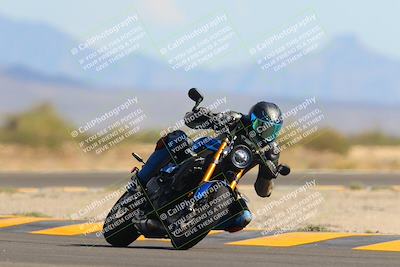 media/Oct-09-2022-SoCal Trackdays (Sun) [[95640aeeb6]]/Turn 15 (150pm)/